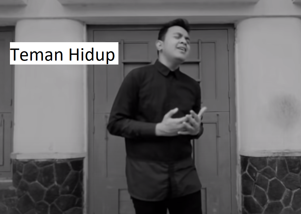 Rekomendasi Lagu Tulus, Penyanyi Pop Jazz Favorit Indonesia